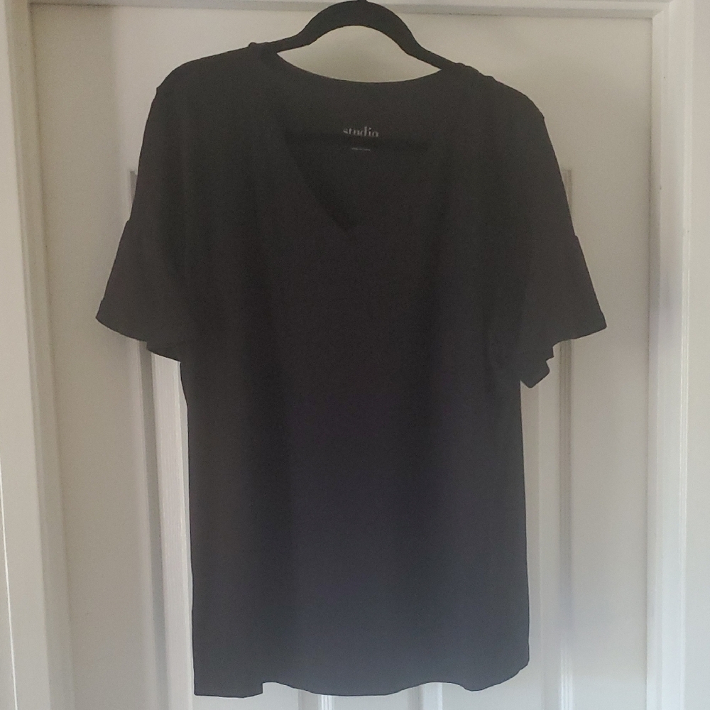 Studio Women's Black V Neck Top